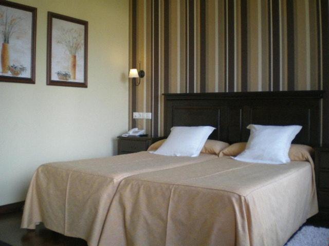 La Casona De Lazurtegui Hotel Ribadeo Luaran gambar